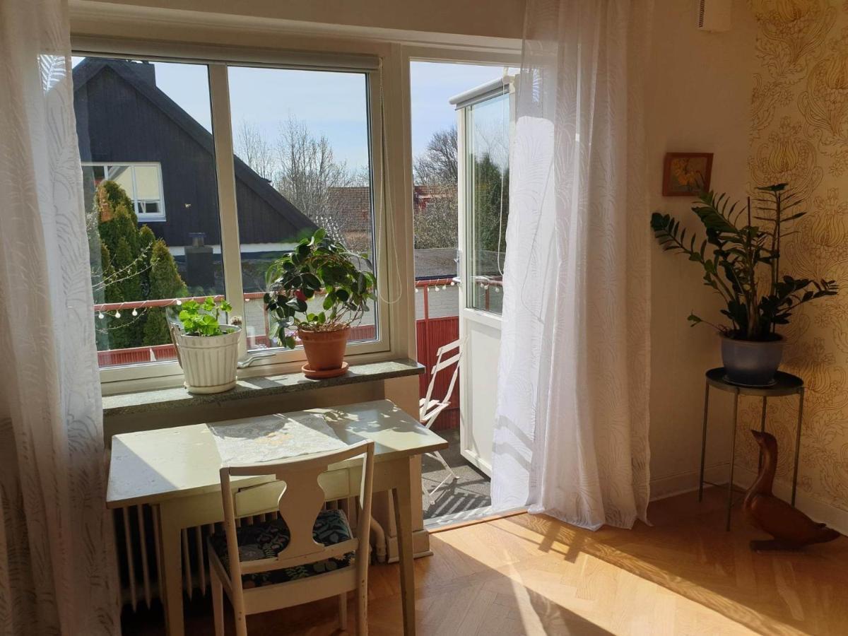 Egen Ovanvaning I Charmig Villa Naera Havet Ystad Esterno foto